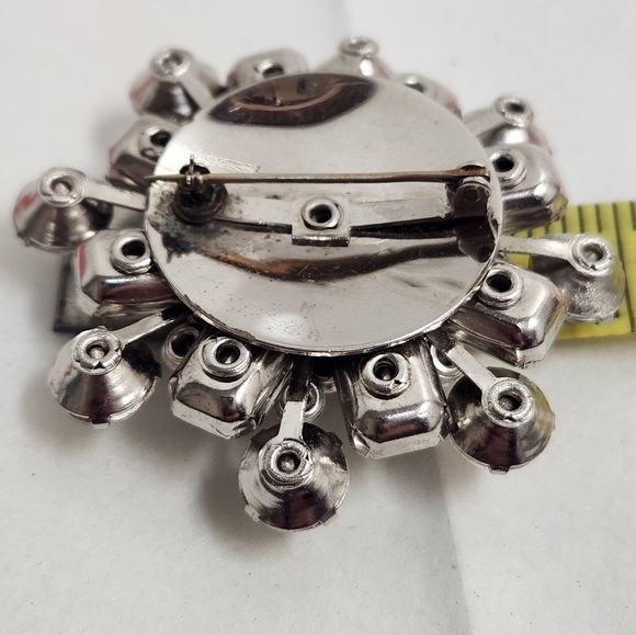 Vintage rhinestone Starburst pin 2" lots of SPARKLE ✨️ 💖 - Picture 3 of 6